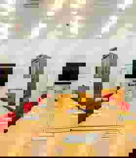 Meteor Room 1